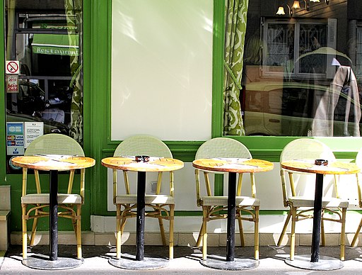 512px-Restaurant_rue_Daguerre_2011