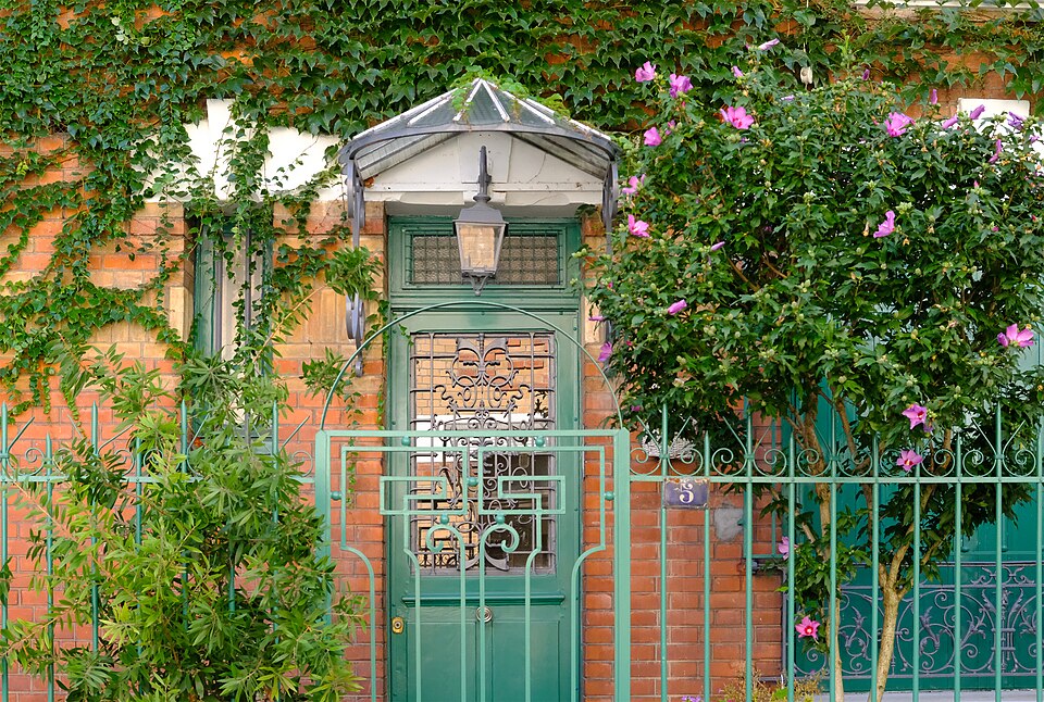 960px-F1793_Paris_XIII_cite_florale_rue_des_Liserons_n5_rwk