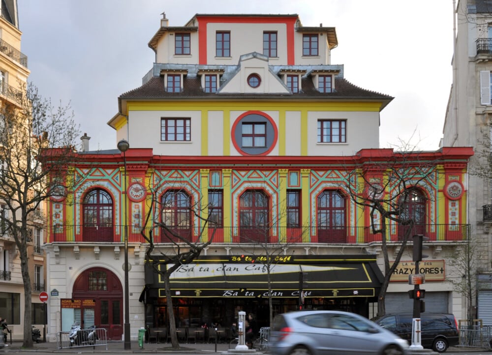 Bataclan,_Paris_6_April_2008_retusche