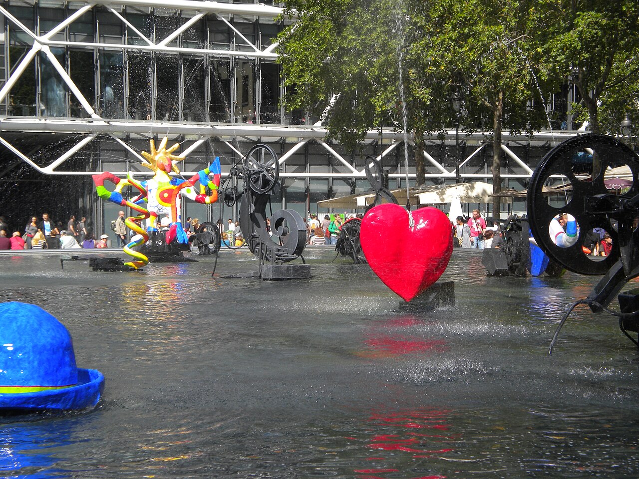 Fontaine Stravinsky Paris The Fontaine Stravinsky by Jean Tinguely and Niki de Saint Phalle in Paris