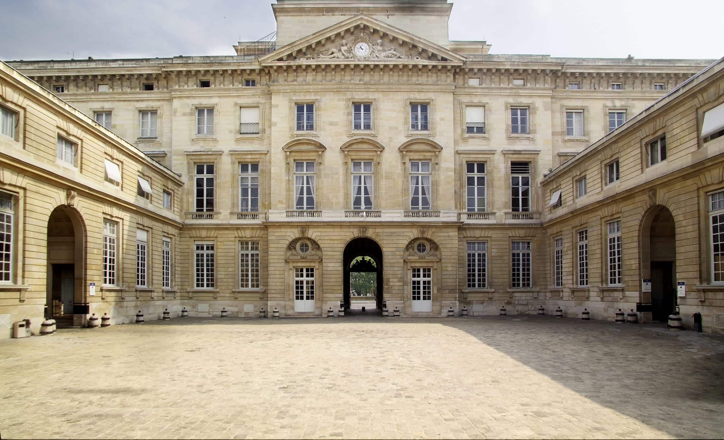 The Cour d’honneur of the Monnaie de Paris, a historic building on the banks of the Seine